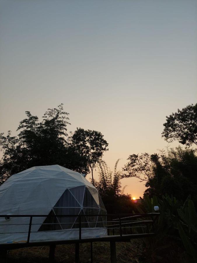 Hotel นรดีฮิวล์ รีสอร์ต เขาแผงม้า วังน้ำเขียว Ban Sap Bon  Esterno foto