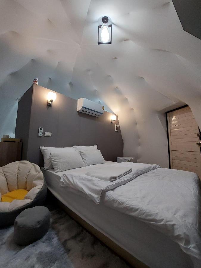 Hotel นรดีฮิวล์ รีสอร์ต เขาแผงม้า วังน้ำเขียว Ban Sap Bon  Esterno foto