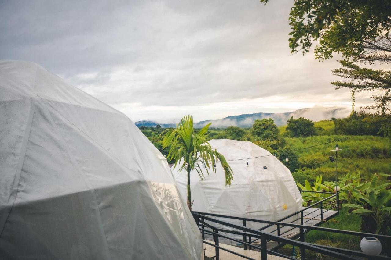 Hotel นรดีฮิวล์ รีสอร์ต เขาแผงม้า วังน้ำเขียว Ban Sap Bon  Esterno foto